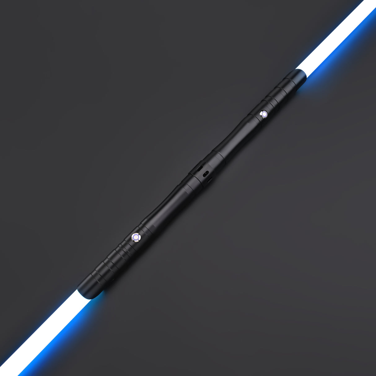 Leiser Hieb mit zwei Klingen