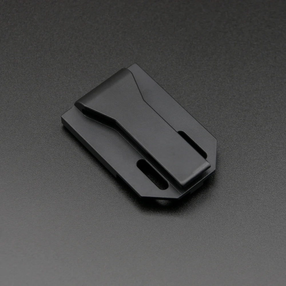 Clip de ceinture pour sabre laser