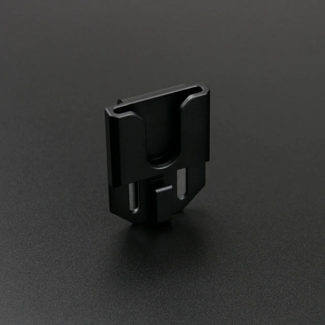 Clip de ceinture pour sabre laser